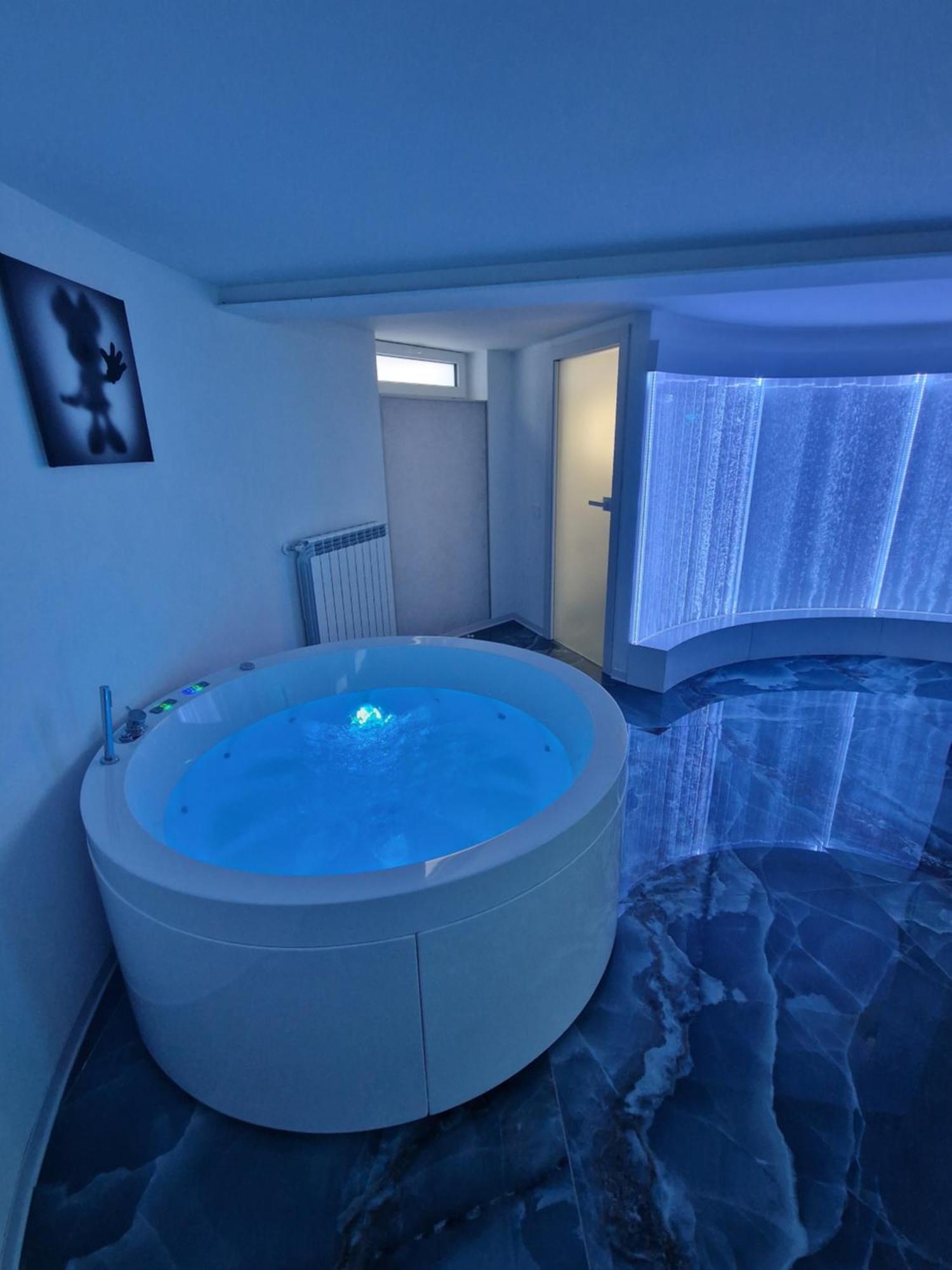 The Igloo Milano Villa Exterior photo